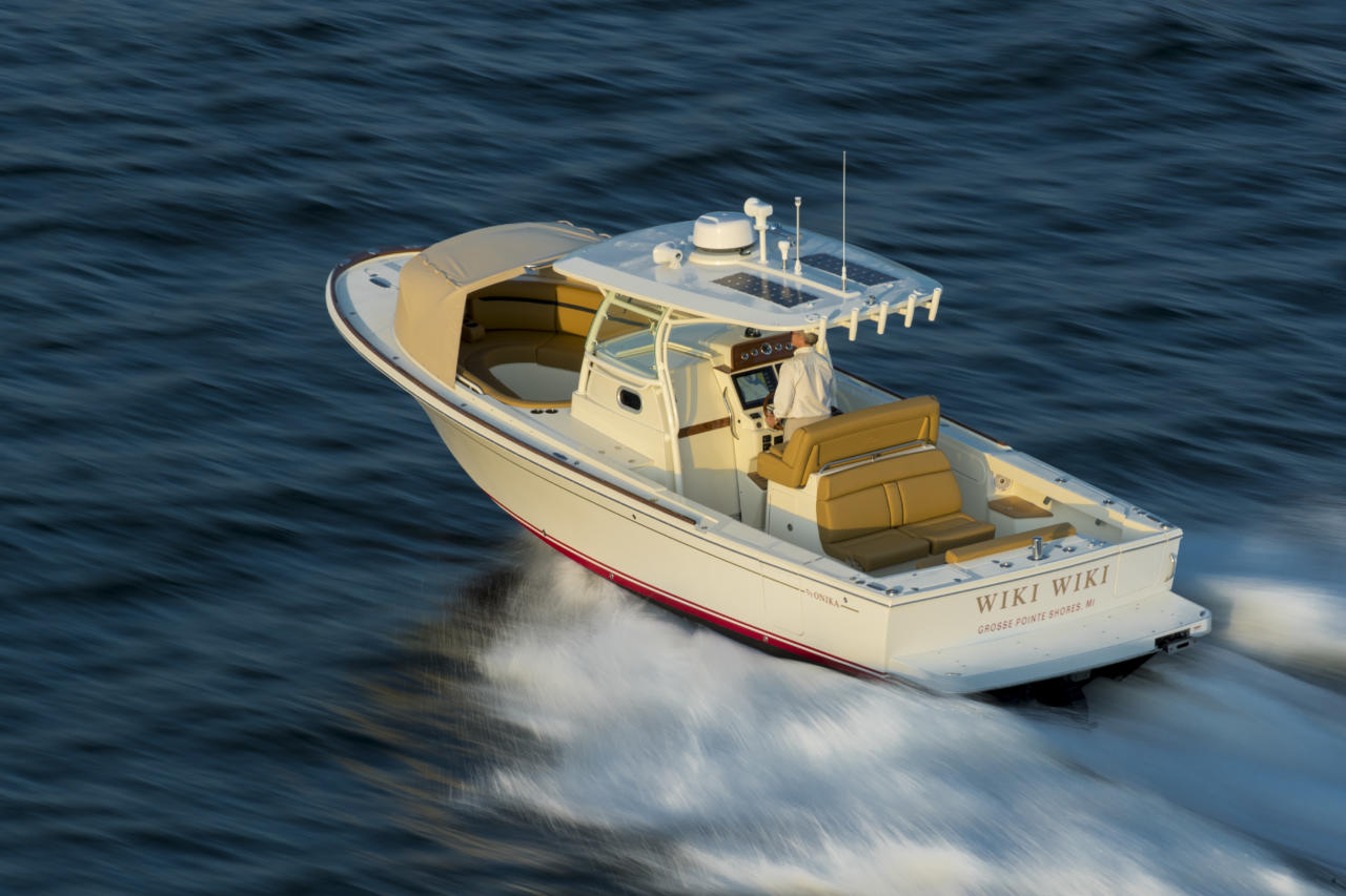 hunt yachts 32 center console