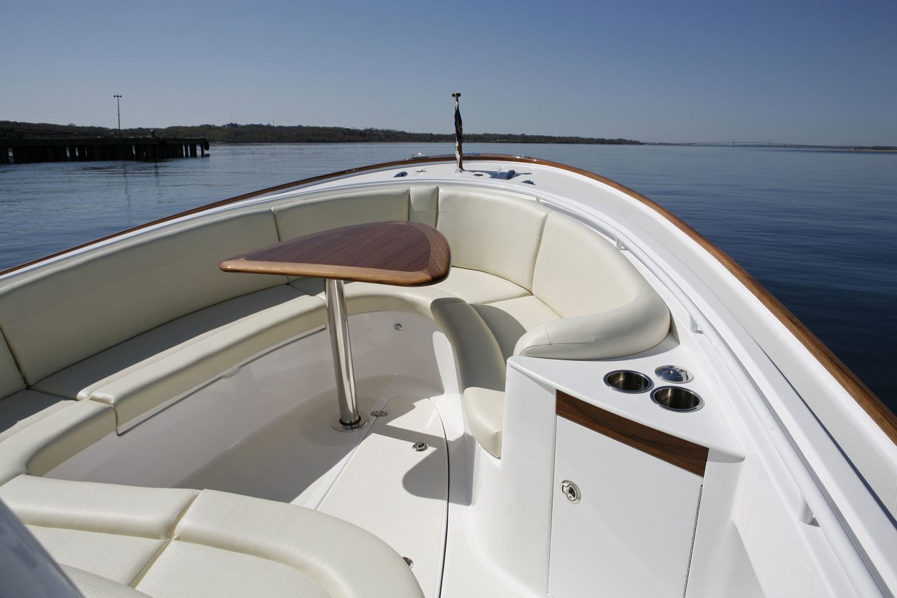 hunt yachts 32 center console price